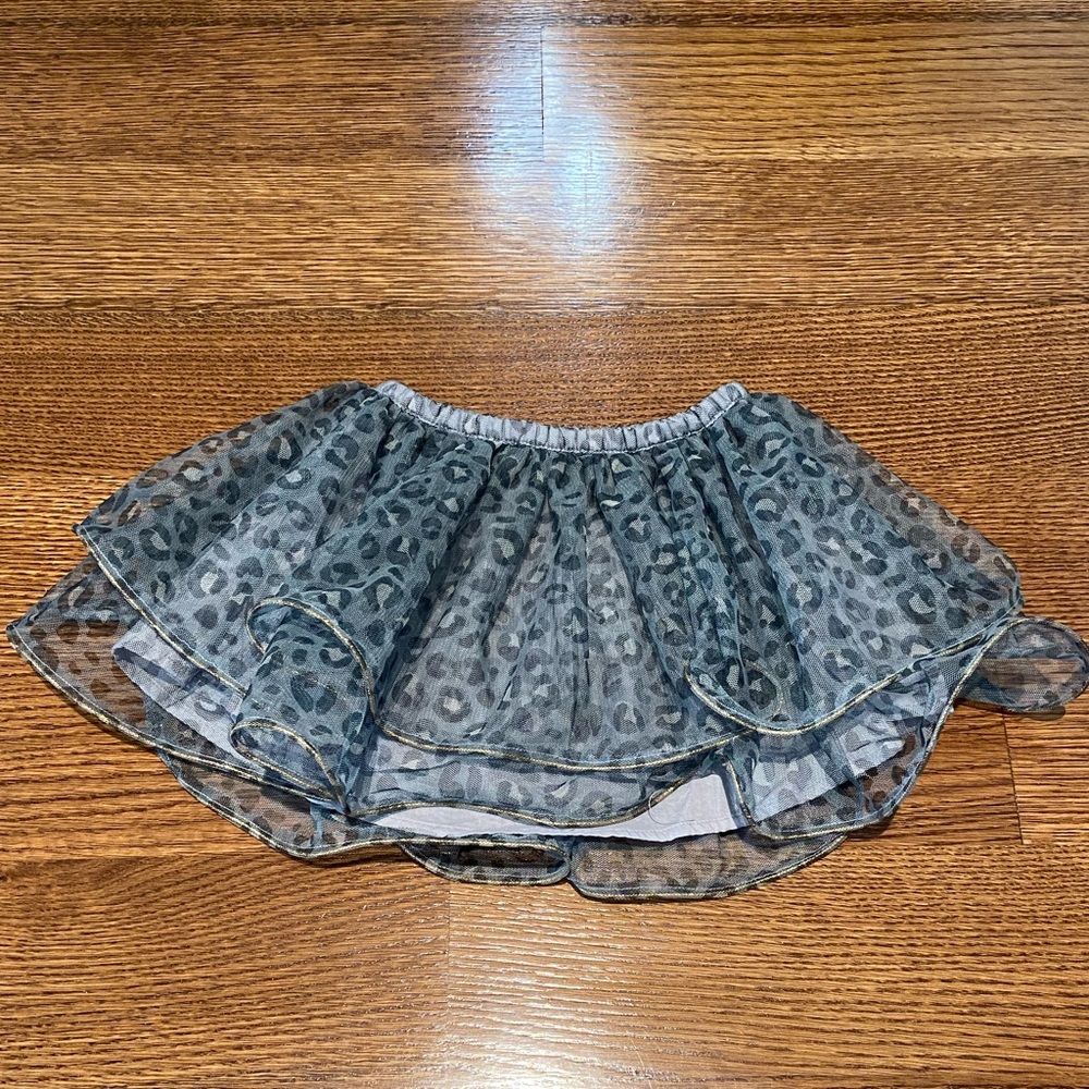 Leopard 🐆 skirt EUC
